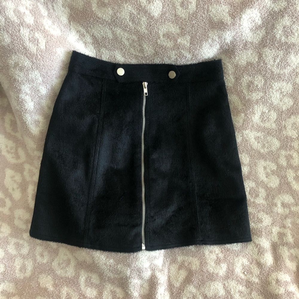 GOLDIE BLACK MINI SKIRT